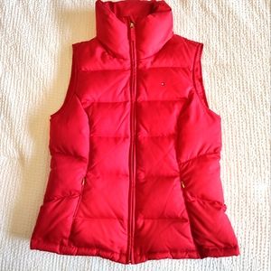 TOMMY HILFIGER PUFFER VEST SMALL